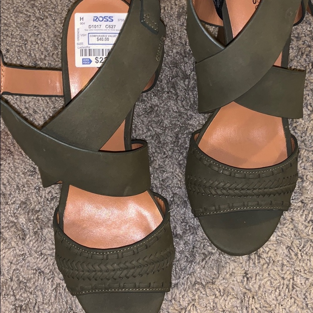 Indigo Rd Wedges - Picture 3 of 3